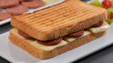 _0006_Kaşarlı Tost (2)