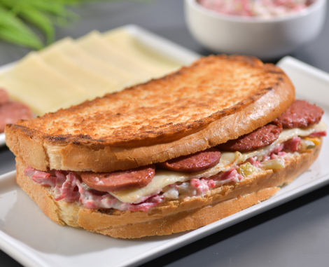 _0007_Ayvalık Tostu (1)